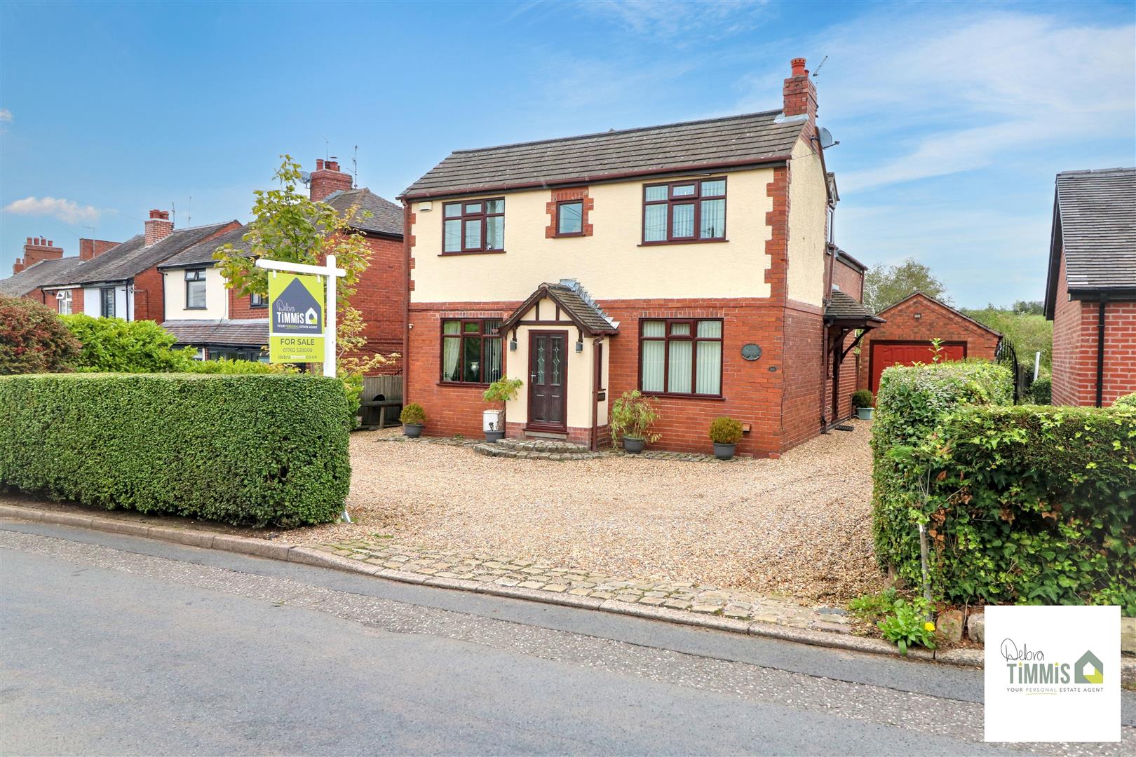 4 bed property in Fowlers Lane, Stoke-On-Trent